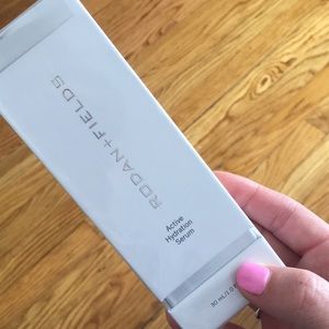 Rodan and Fields Active hydration serum